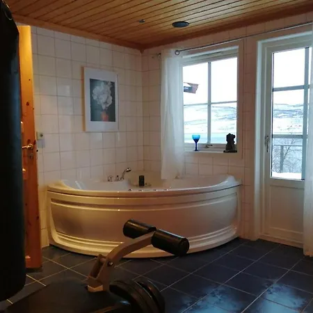 Cabin By The Fjord Vakantiehuis *